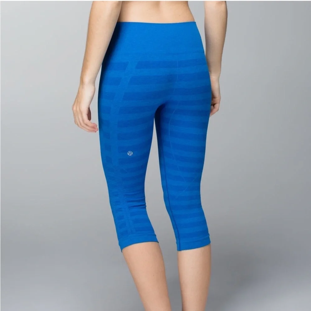 Lululemon Blue In The Flow Crop Leggings Women's Size 8‎